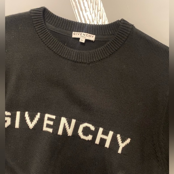 Givenchy sweater - Picture 9 of 14